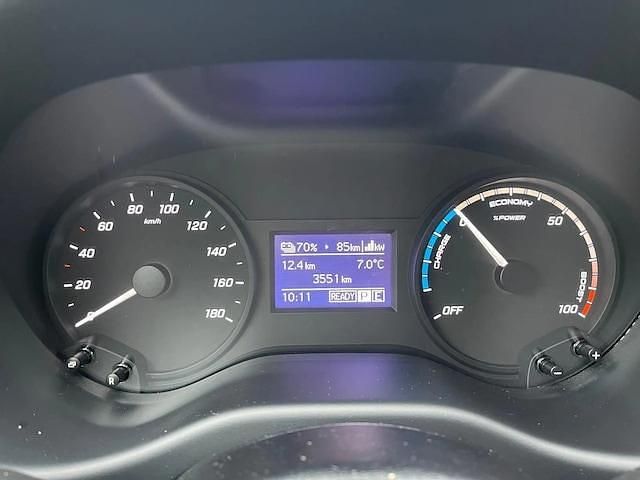 Occasion Mercedes e-Vito 85 kW (116 PK) 2021 Zilver (metallic) MPV