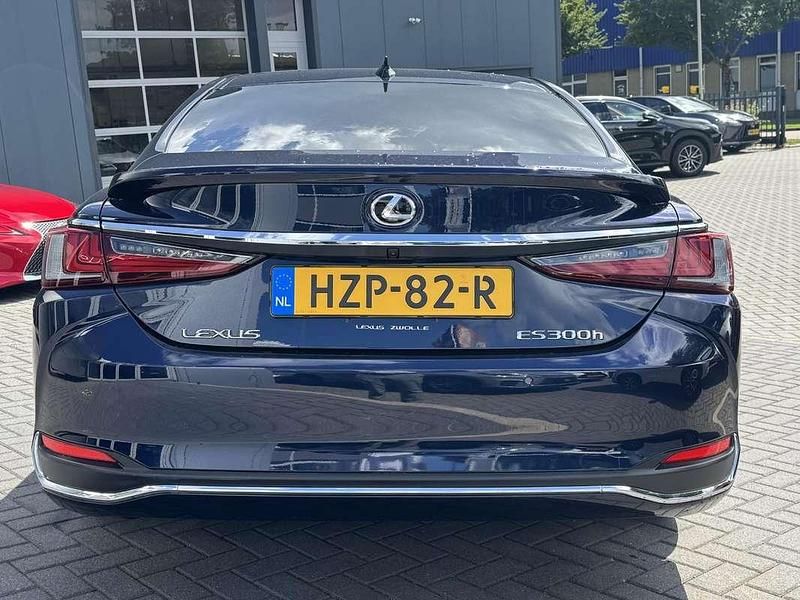 Occasion Lexus ES300 Business Edition 218 PK (160 kW) 2024 Blauw Sedan