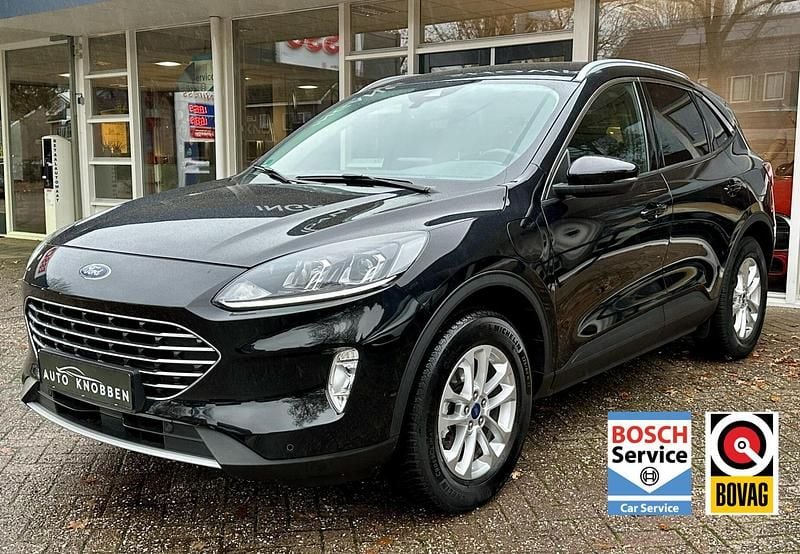 Zwart Gebruikt 2022 Ford Kuga Titanium SUV | € 21.950 (Super prijs) - Afbeelding 1/4