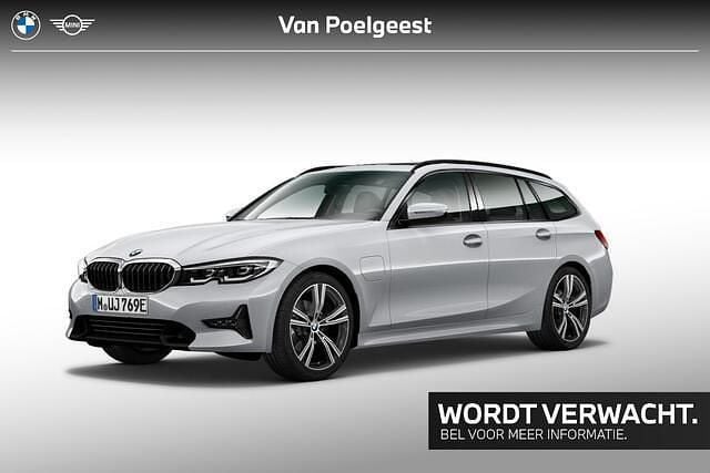Grijs Gebruikt 2021 BMW 330 Executive Stationwagen | € 32.900 (Goede deal) - Afbeelding 1/2