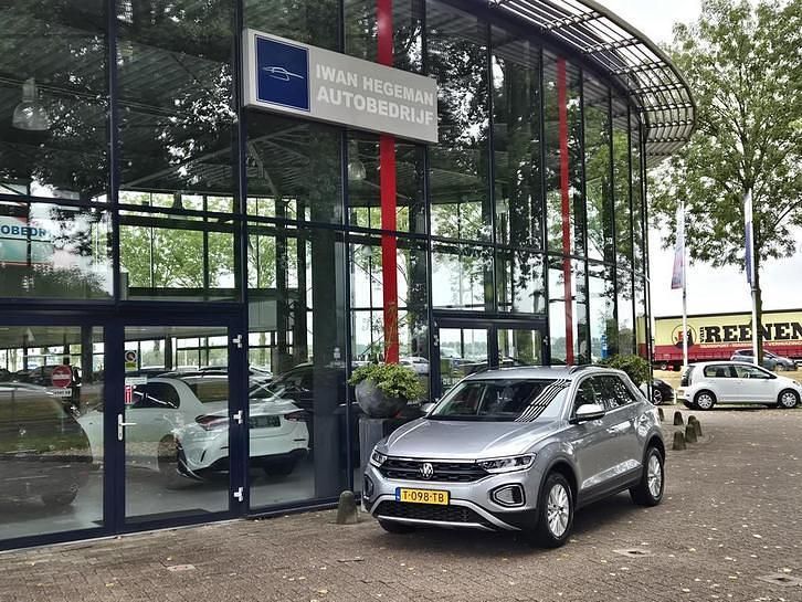Occasion VW T-Roc Life 110 PK (80 kW) 2023 Grijs SUV