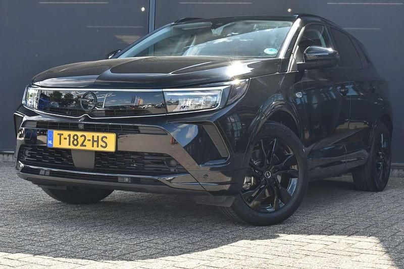 Zwart Gebruikt 2023 Opel Grandland X SUV | € 30.900 (Eerlijke prijs) - Afbeelding 1/4