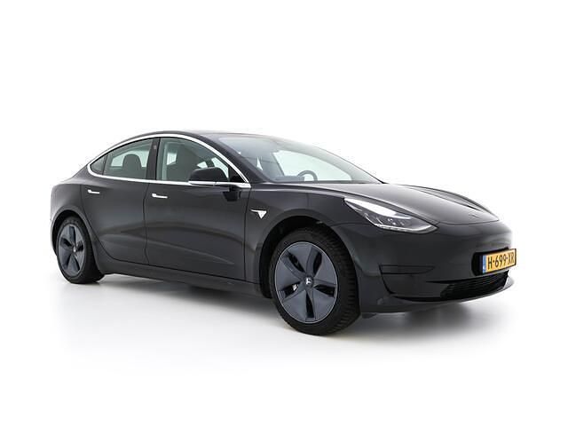 Zwart Gebruikt 2020 Tesla Model 3 Standard Range Sedan | € 16.745 (Iets duurder) - Afbeelding 1/4