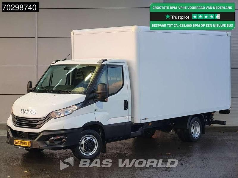 Wit Gebruikt 2023 Iveco Daily Van | € 27.950 (Eerlijke prijs) - Afbeelding 1/3