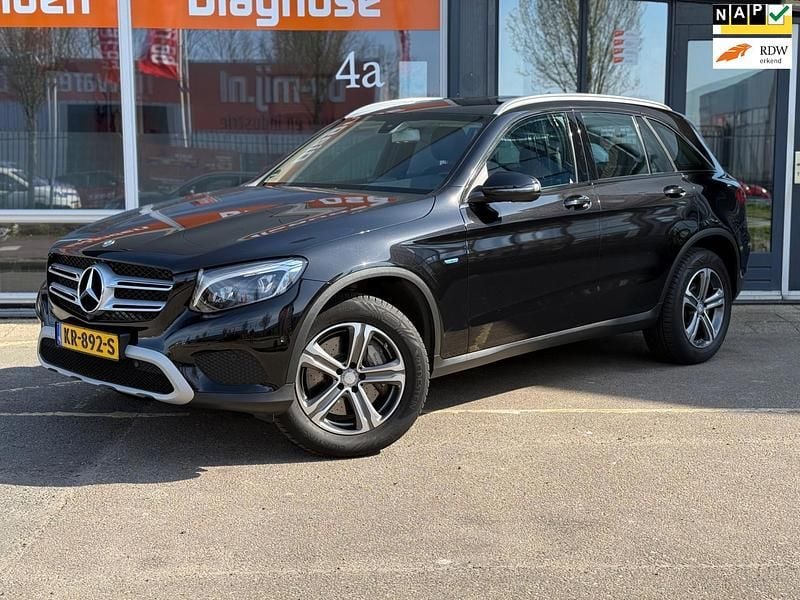 Zwart Gebruikt 2016 Mercedes GLC350 Ambition SUV | € 29.950 (Goede deal) - Afbeelding 1/4