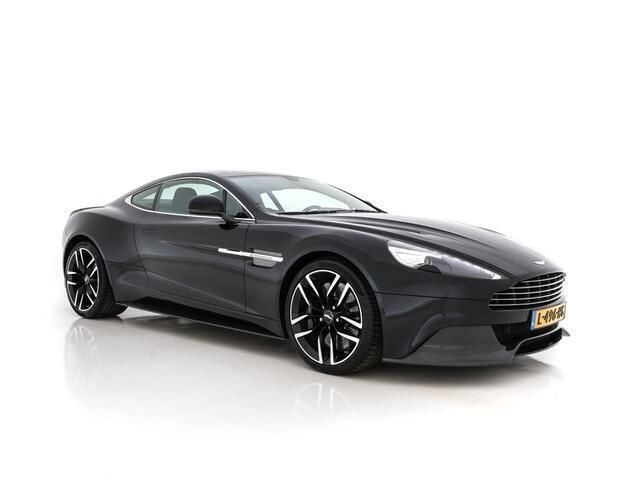 Onyx black metallic (zwart metallic) Gebruikt 2016 Aston Martin Vanquish Coupé | € 144.945 - Afbeelding 1/4