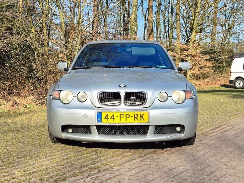 Zilver Gebruikt 2004 BMW 316 Compact Hatchback | € 2.000 (Eerlijke prijs) - Afbeelding 1/4