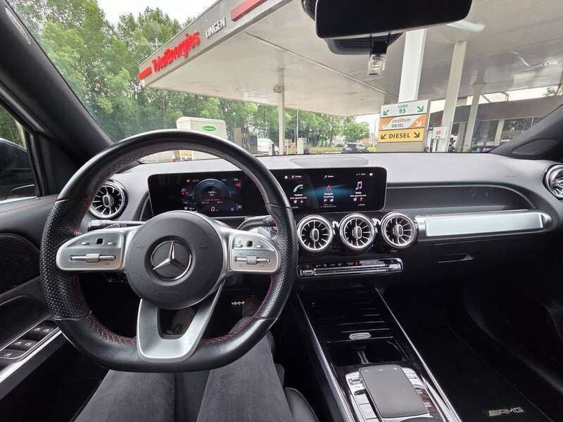 Zilver Gebruikt 2020 Mercedes GLB200 AMG SUV | € 32.800 (Super prijs) - Afbeelding 1/4