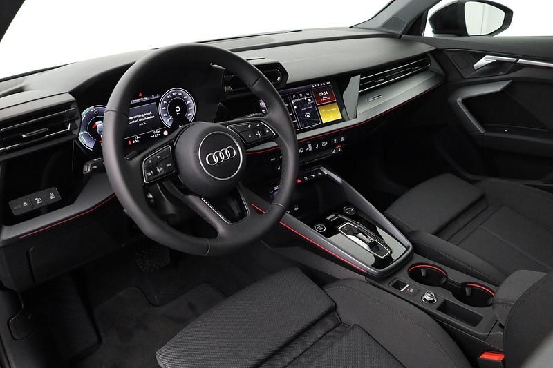 Occasion Audi A3 Sportback e-tron Advanced 204 PK (150 kW) 2026 Zwart Hatchback