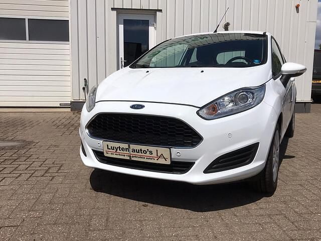 Occasion Ford Fiesta 60 PK (44 kW) 2017 Wit Hatchback