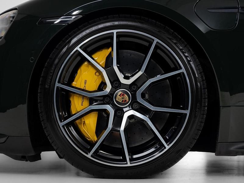 Occasion Porsche Taycan Sport Turismo 561 kW (763 PK) 2024 Groen Sedan