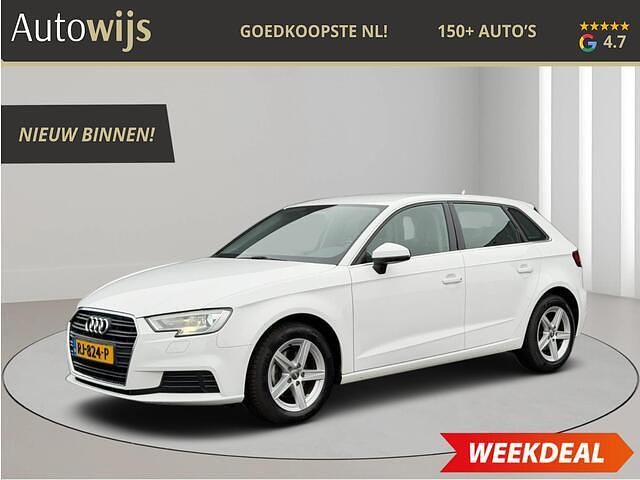 Wit Occasion 2018 Audi A3 Sportback Hatchback | € 10.895 (Goede deal) - Afbeelding 1/4