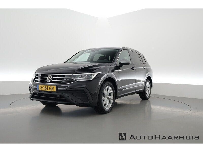 Zwart Gebruikt 2022 VW Tiguan Allspace Business SUV | € 36.850 (Eerlijke prijs) - Afbeelding 1/3