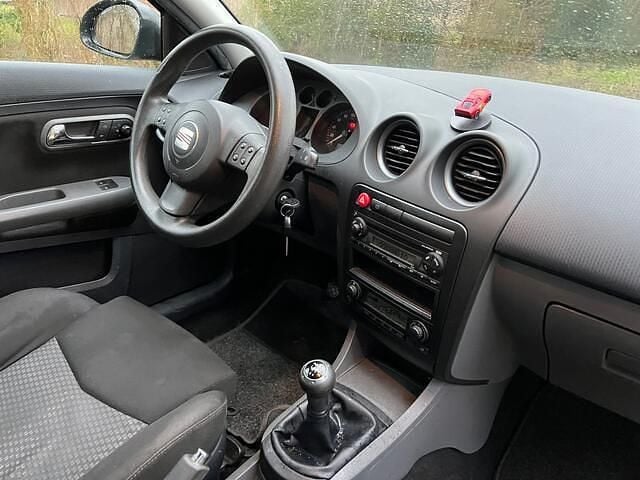 Occasion Seat Ibiza Reference 69 PK (50 kW) 2008 Blauw Hatchback