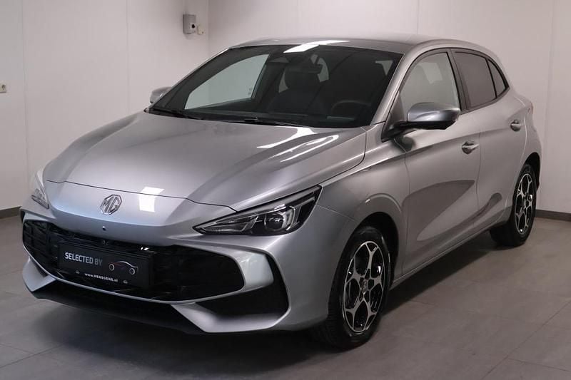 Zilver Occasion 2025 MG MG3 Luxury Hatchback | € 21.944 (Duur) - Afbeelding 1/4