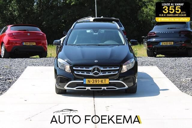 Zwart Gebruikt 2018 Mercedes GLA200 Business SUV | € 19.950 (Goede deal) - Afbeelding 1/4
