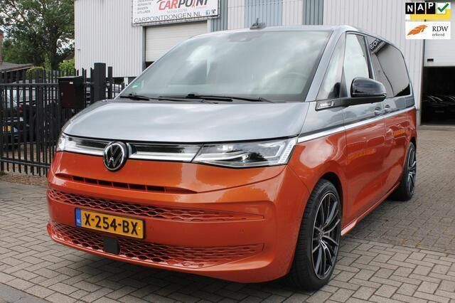 Grijs, metallic lak Gebruikt 2021 VW Multivan MPV | € 55.900 - Afbeelding 1/4