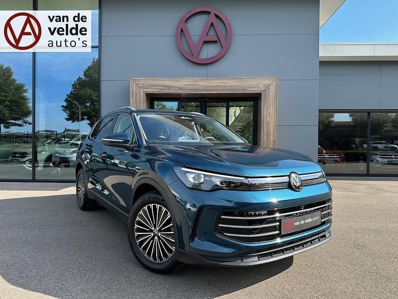 Suv Gebruikt 2024 VW Tiguan Elegance SUV | € 44.945 (Super prijs) - Afbeelding 1/4