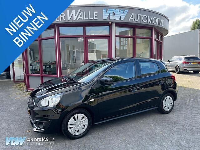 Zwart Gebruikt 2018 Mitsubishi Space Star Hatchback | € 8.998 (Eerlijke prijs) - Afbeelding 1/4