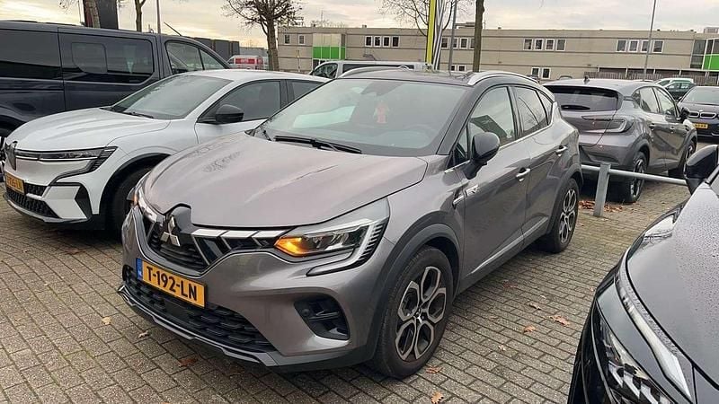 Grijs Occasion 2023 Mitsubishi ASX Edition SUV | € 26.445 (Eerlijke prijs) - Afbeelding 1/3
