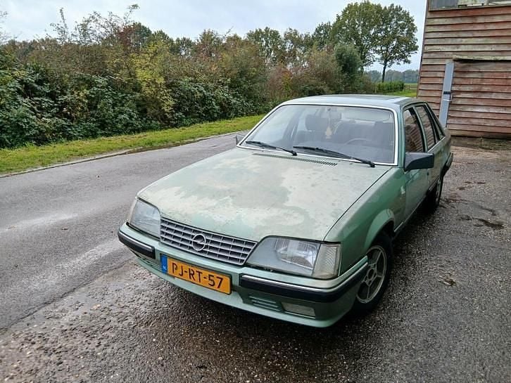 Gebruikt 1983 Opel Senator Sedan | € 2.250 - Afbeelding 1/1