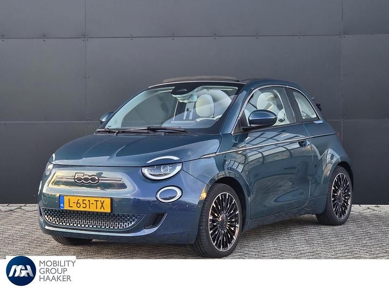 Groen Occasion 2021 Fiat 500C La Prima Cabriolet | € 19.400 (Eerlijke prijs) - Afbeelding 1/3