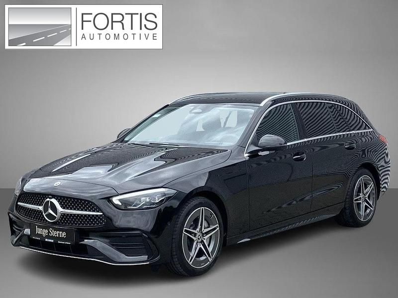 Zwart Gebruikt 2023 Mercedes C300 AMG Stationwagen | € 43.800 (Goede deal) - Afbeelding 1/4