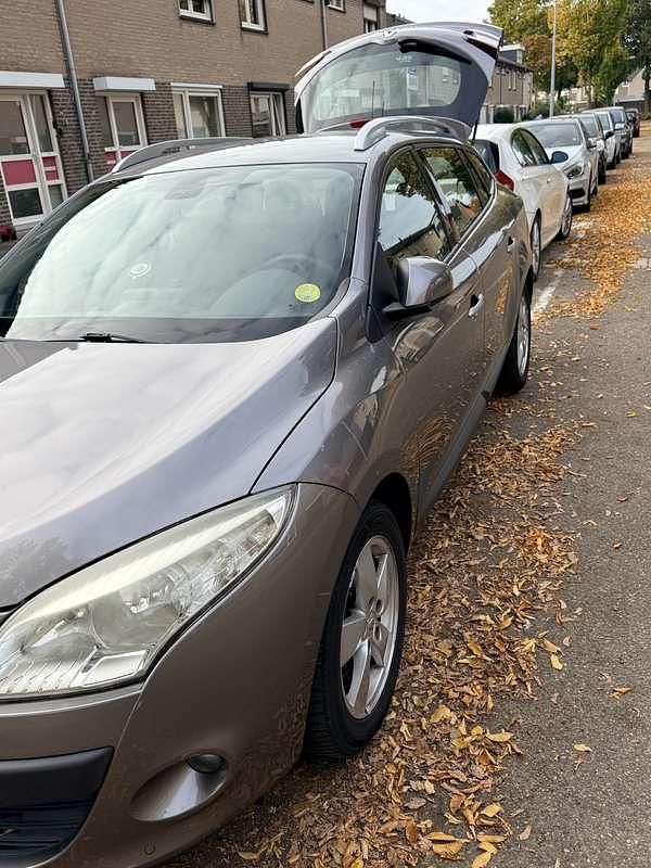Occasion Renault Mégane GrandTour Dynamique 110 PK (80 kW) 2010 Stationwagen