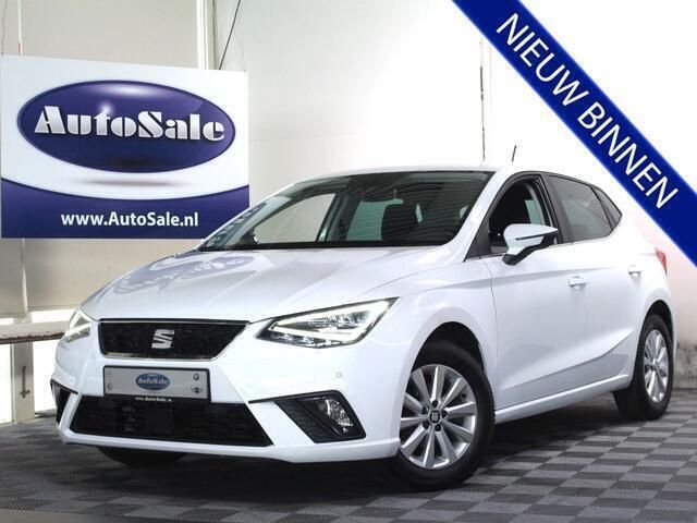 Wit Gebruikt 2018 Seat Ibiza FR Hatchback | € 12.944 (Eerlijke prijs) - Afbeelding 1/4