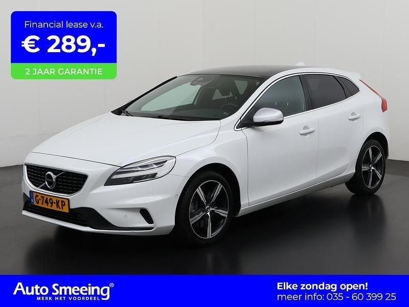 614 ice white solid Gebruikt 2019 Volvo V40 R-Design Stationwagen | € 18.945 (Goede deal) - Afbeelding 1/4