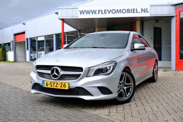 Grijs Gebruikt 2013 Mercedes CLA180 Ambition Sedan | € 11.950 (Eerlijke prijs) - Afbeelding 1/4