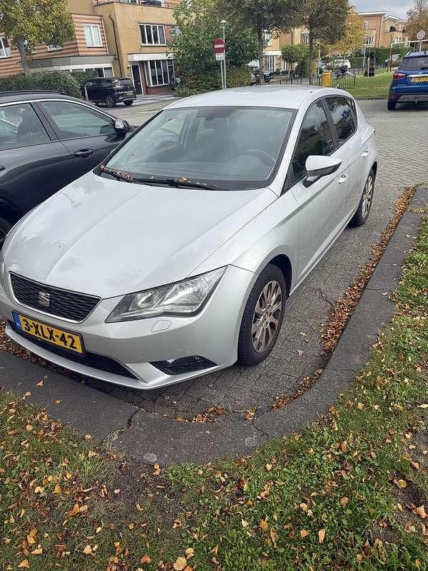 Occasion Seat Leon 122 PK (89 kW) 2013 Grijs Stationwagen