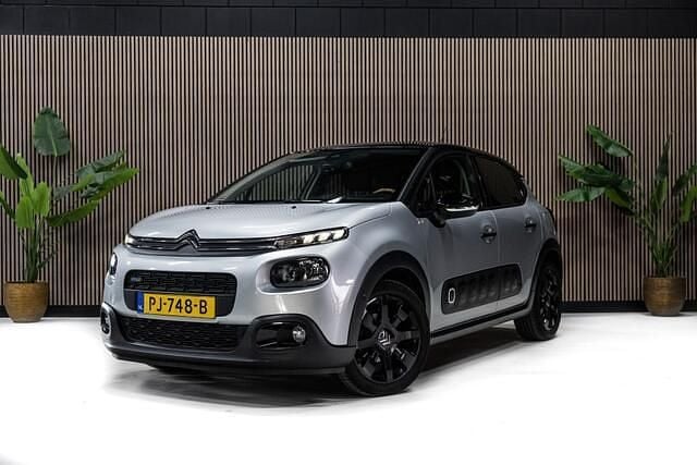 Grijs Gebruikt 2017 Citroën C3 PureTech Hatchback | € 9.950 (Eerlijke prijs) - Afbeelding 1/4
