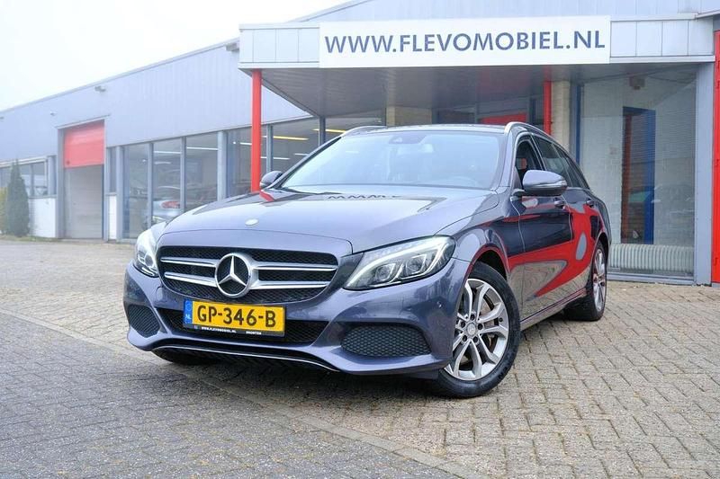 Grijs Gebruikt 2015 Mercedes C350e Edition Stationwagen | € 17.950 (Eerlijke prijs) - Afbeelding 1/4