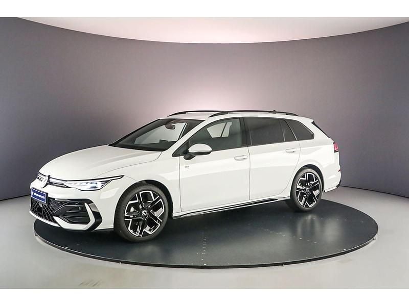 Pure white Gebruikt 2025 VW Golf VIII Edition Stationwagen | € 41.900 (Duur) - Afbeelding 1/4