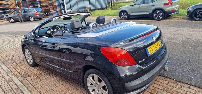 Zwart Gebruikt 2007 Peugeot 207 Cabriolet | € 950 (Super prijs) - Afbeelding 1/4