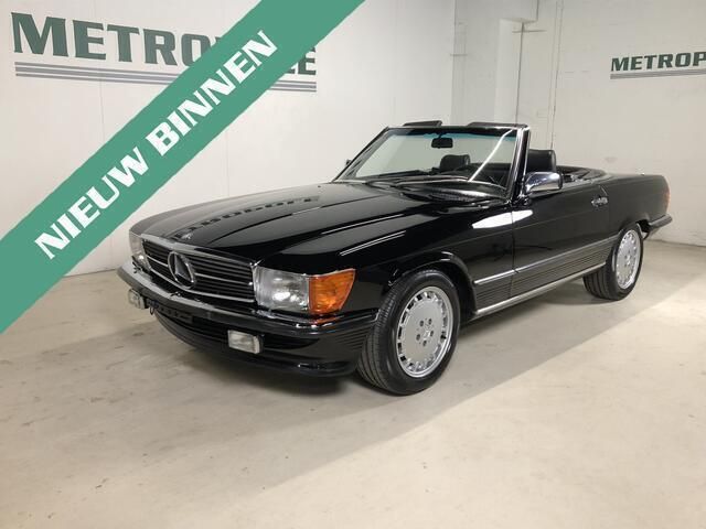 Zwart Gebruikt 1986 Mercedes 560 | € 44.500 - Afbeelding 1/4