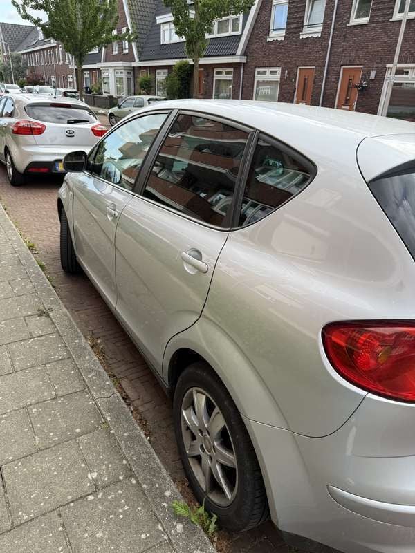 Grijs Gebruikt 2011 Seat Altea MPV | € 1.500 (Super prijs) - Afbeelding 1/4
