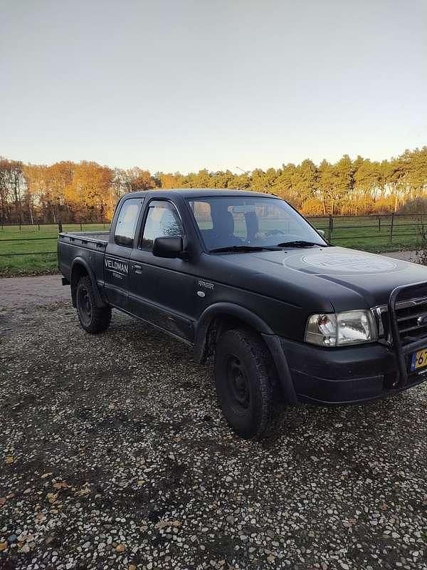 Zwart Gebruikt 2005 Ford Ranger Pickup | € 3.000 - Afbeelding 1/4