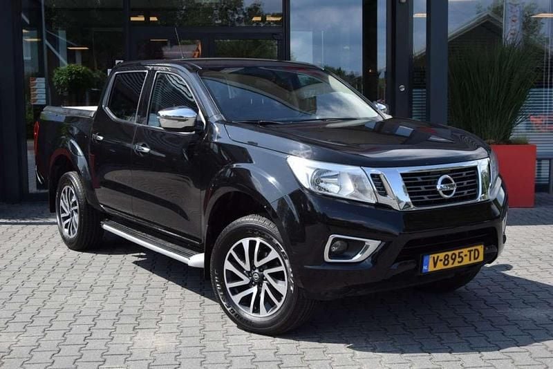 Zwart Gebruikt 2018 Nissan Navara Pickup | € 18.149 - Afbeelding 1/4