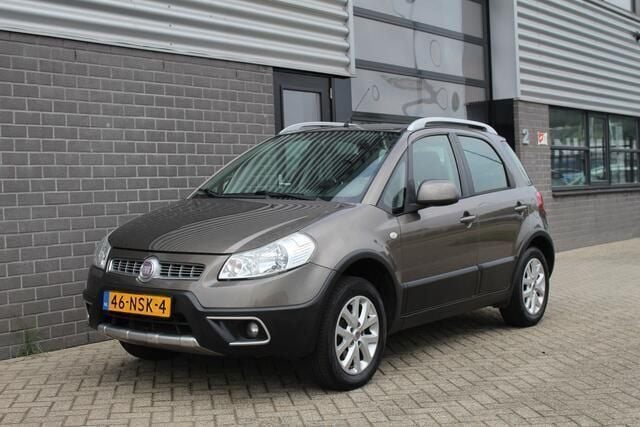 Occasion Fiat Sedici Emotion 120 PK (88 kW) 2010 Bruin SUV