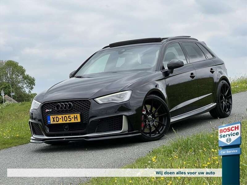 Zwart, metallic lak Gebruikt 2015 Audi RS3 Hatchback | € 35.950 (Eerlijke prijs) - Afbeelding 1/4