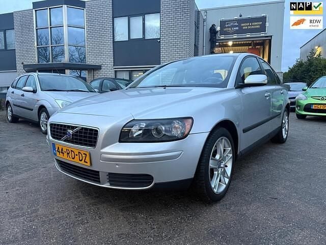 Occasion Volvo S40 Momentum 125 PK (91 kW) 2005 Grijs Sedan