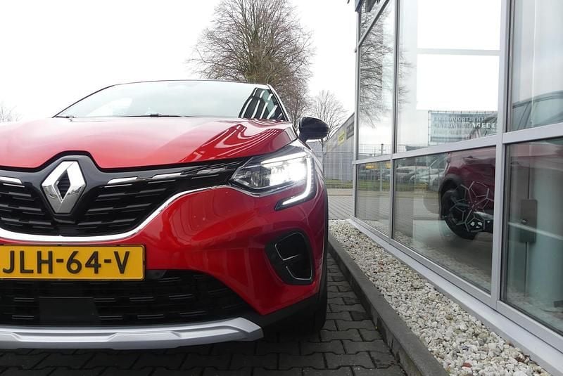 Occasion Renault Captur Intens 140 PK (102 kW) 2022 Rood SUV
