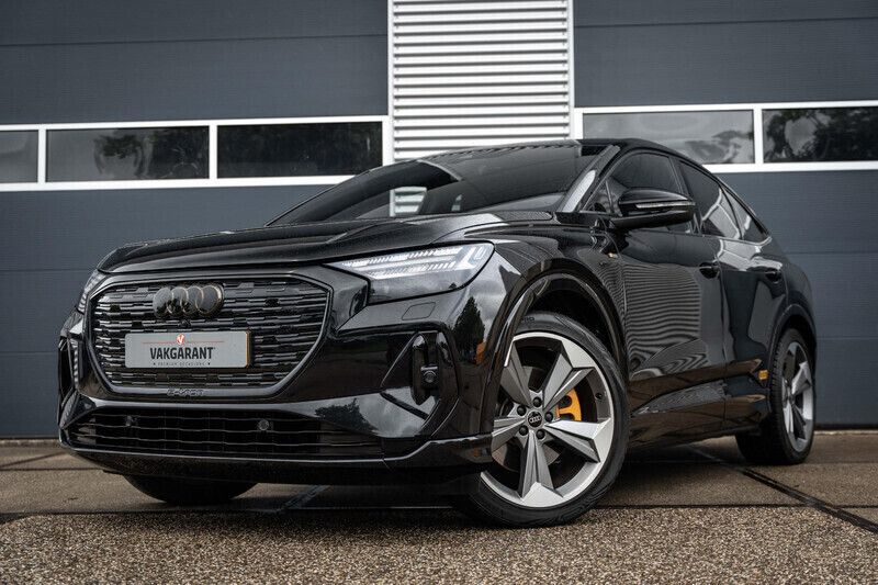 Zwart Gebruikt 2021 Audi Q4 e-tron Competition SUV | € 36.999 (Iets duurder) - Afbeelding 1/4