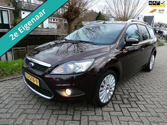 Paars Gebruikt 2008 Ford Focus Titanium Stationwagen | € 4.495 (Iets duurder) - Afbeelding 1/4