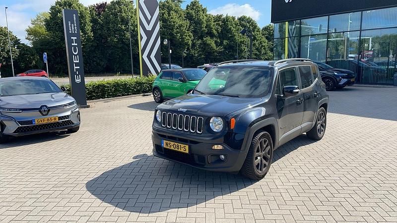 Zwart Gebruikt 2017 Jeep Renegade Night Eagle SUV | € 12.945 (Iets duurder) - Afbeelding 1/4