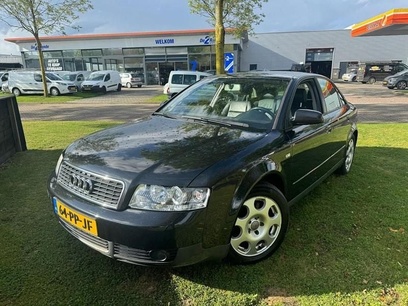 Zwart Gebruikt 2004 Audi A4 Proline Sedan | € 1.999 (Eerlijke prijs) - Afbeelding 1/4
