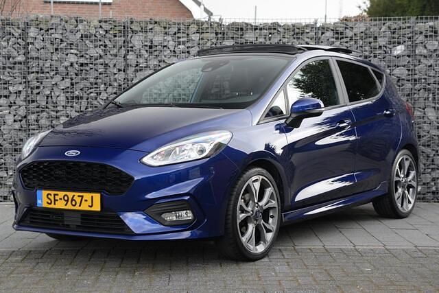 Blauw Occasion 2018 Ford Fiesta ST-Line Hatchback | € 12.450 (Iets duurder) - Afbeelding 1/4