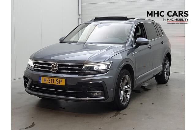 Grijs Gebruikt 2020 VW Tiguan Allspace Highline SUV | € 29.200 (Eerlijke prijs) - Afbeelding 1/4